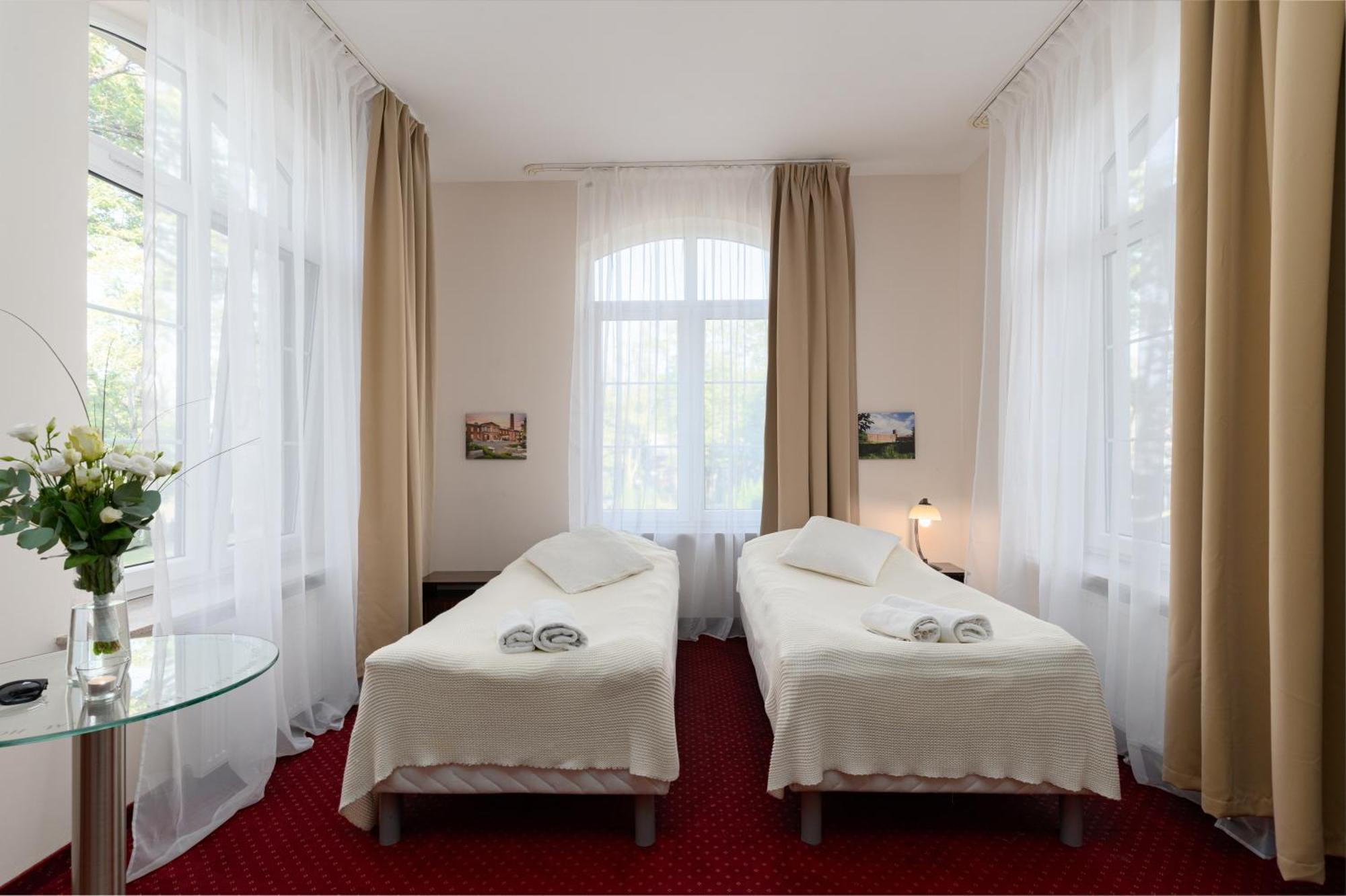 Modlin Palace Nowy Dwór Mazowiecki Екстериор снимка